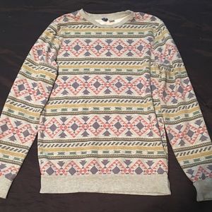 H&M divide crew neck